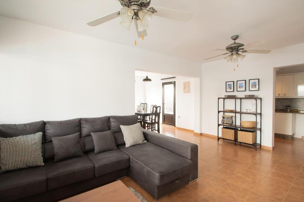 Casa Marlay Spacious, Heated Pool, Bbq & Fast Wi-Fi Only 15 Minutes Walk To Town Playa Blanca  Exterior foto