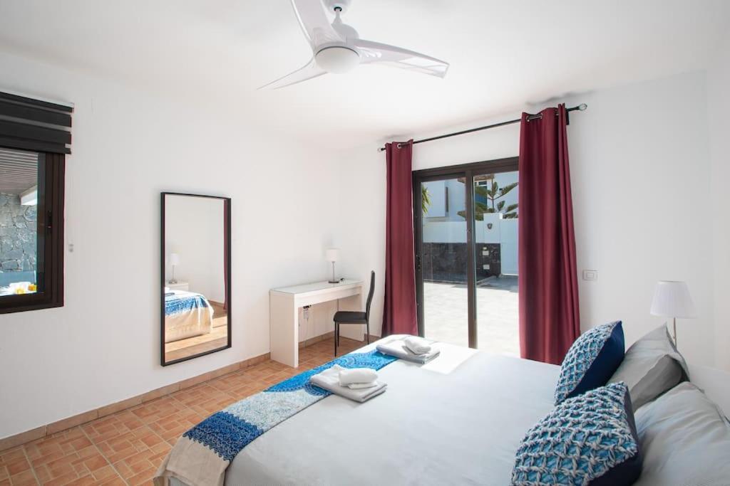 Casa Marlay Spacious, Heated Pool, Bbq & Fast Wi-Fi Only 15 Minutes Walk To Town Playa Blanca  Exterior foto