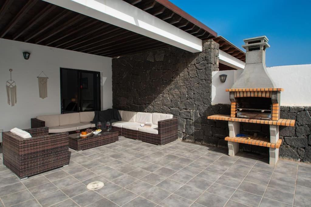 Casa Marlay Spacious, Heated Pool, Bbq & Fast Wi-Fi Only 15 Minutes Walk To Town Playa Blanca  Exterior foto