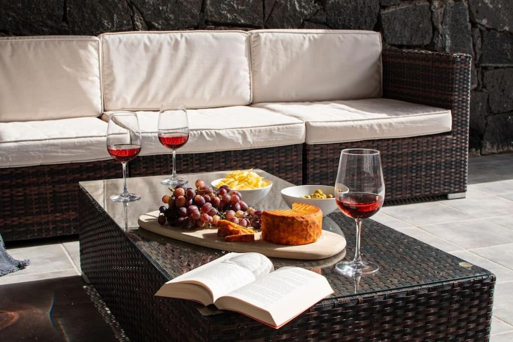Casa Marlay Spacious, Heated Pool, Bbq & Fast Wi-Fi Only 15 Minutes Walk To Town Playa Blanca  Exterior foto