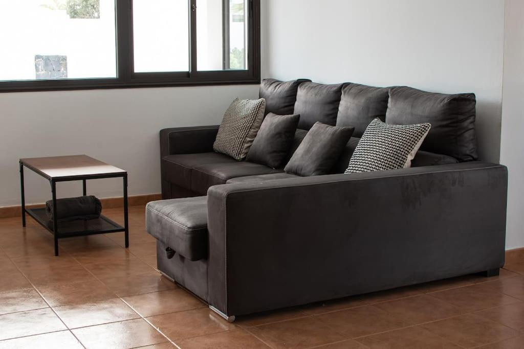 Casa Marlay Spacious, Heated Pool, Bbq & Fast Wi-Fi Only 15 Minutes Walk To Town Playa Blanca  Exterior foto