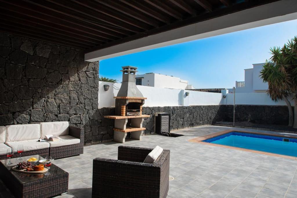 Casa Marlay Spacious, Heated Pool, Bbq & Fast Wi-Fi Only 15 Minutes Walk To Town Playa Blanca  Exterior foto