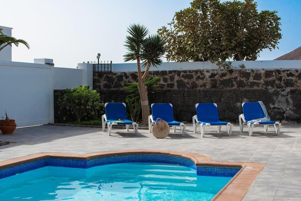 Casa Marlay Spacious, Heated Pool, Bbq & Fast Wi-Fi Only 15 Minutes Walk To Town Playa Blanca  Exterior foto
