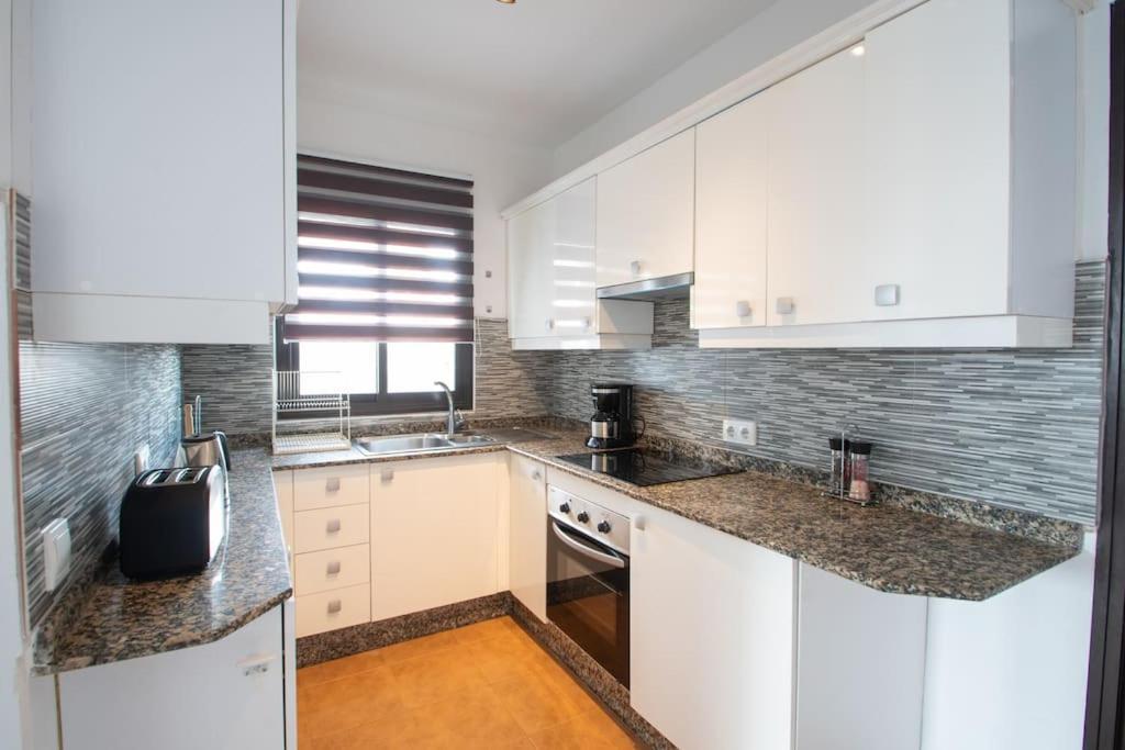 Casa Marlay Spacious, Heated Pool, Bbq & Fast Wi-Fi Only 15 Minutes Walk To Town Playa Blanca  Exterior foto